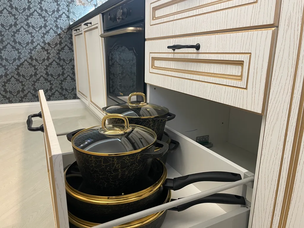 Двухкомнатные апартаменты возле парка со стороны "Долины роз"