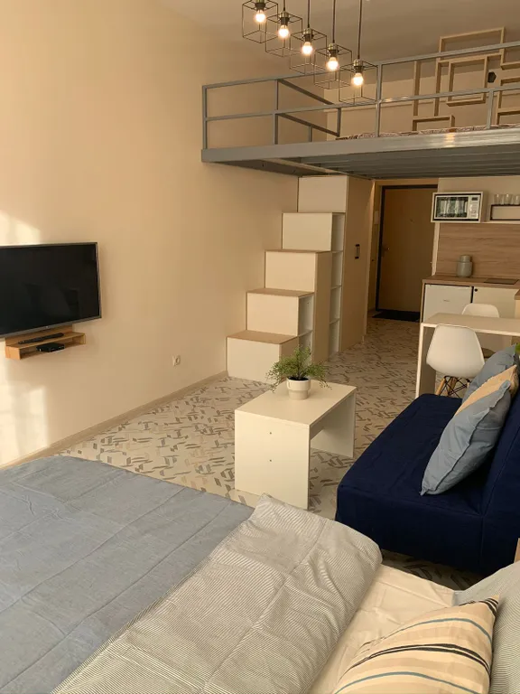 Студия со вторым ярусом