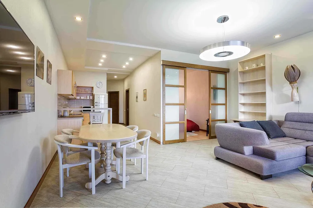 Квартира № 47 в современном жилом комплексе с видом на море