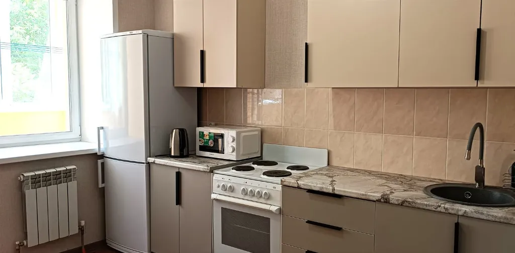 1-комнатная квартира с кондиционером и свежим ремонтом, идеально для командировки