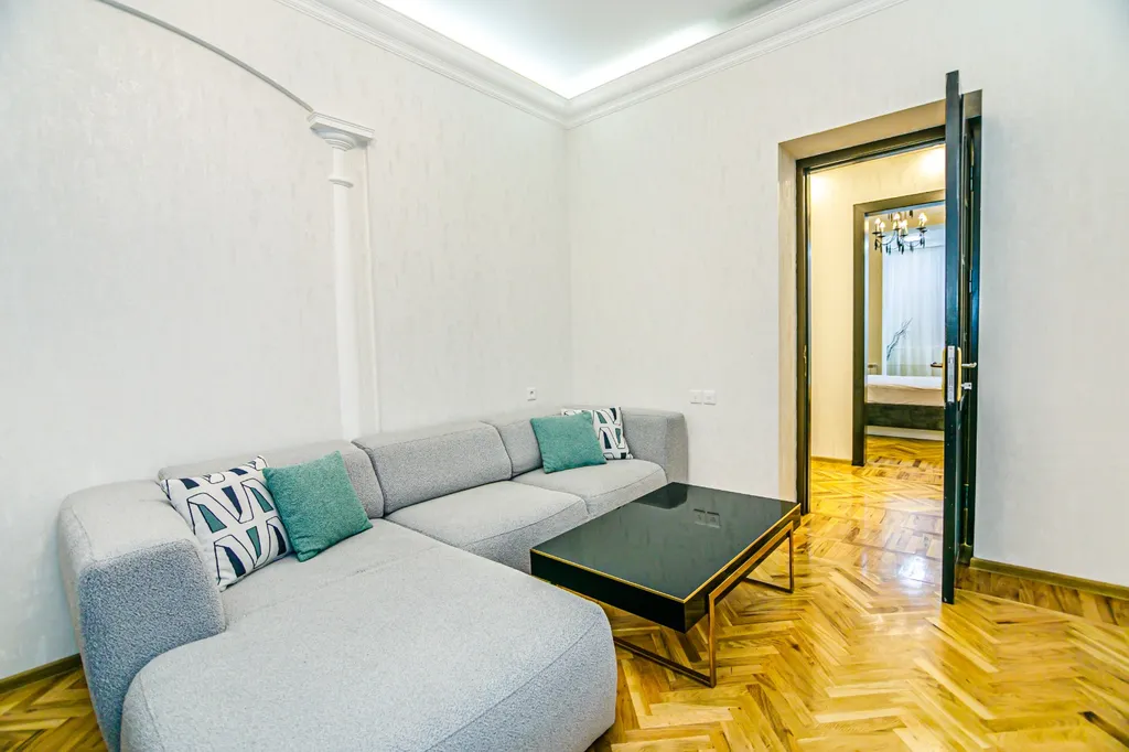 Apartment i̇n the targovu