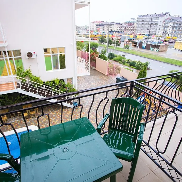 Номер с двумя отдельными кроватями с балконом