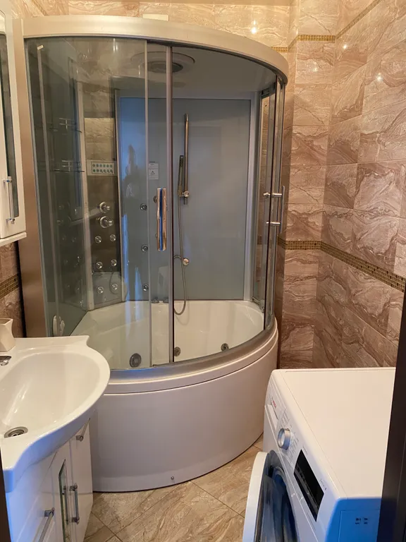 Апартаменты с видом на музей Планета океан 1