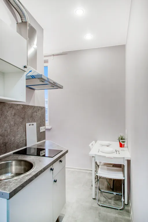 Квартира Квартира Небольшой апартамент у метро Рассказовка — Москва