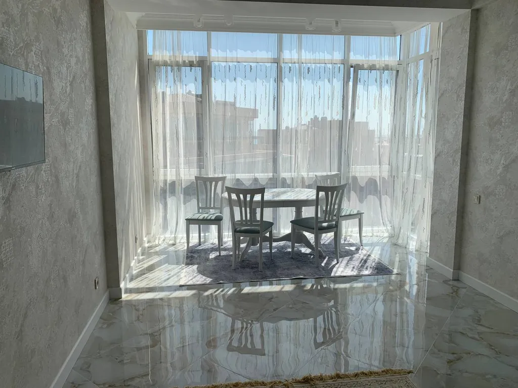 Просторная двушка с видом на море