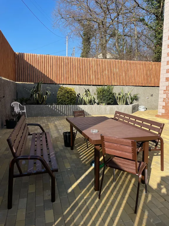 Студия в гостевом доме на 3 этаже с видом на море и горы