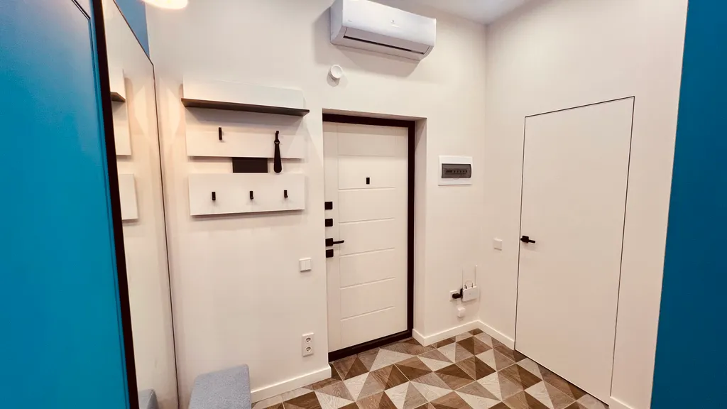 Квартира у моря с новым ремонтом, на первой линии