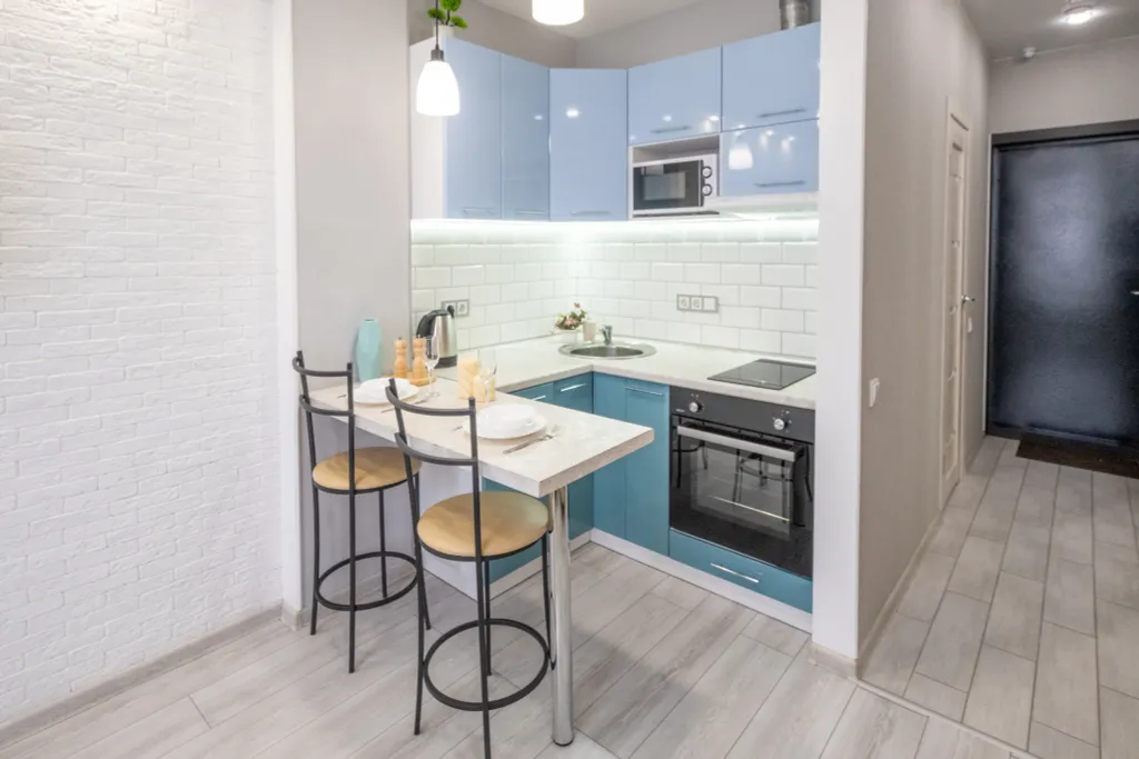 Студия с панорамным видом на город