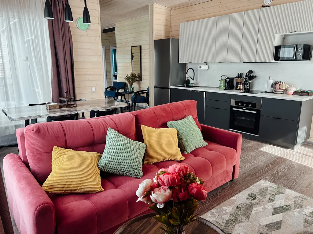 Дом с красивой костровой зоной