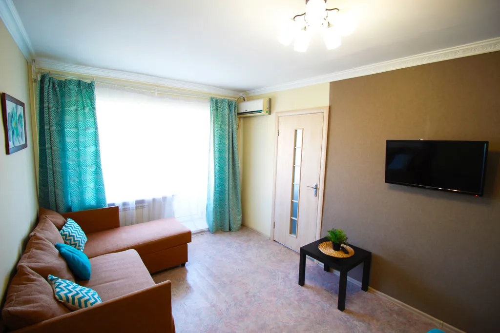 Квартира Двушка у вокзала — аренда посуточно в Омск