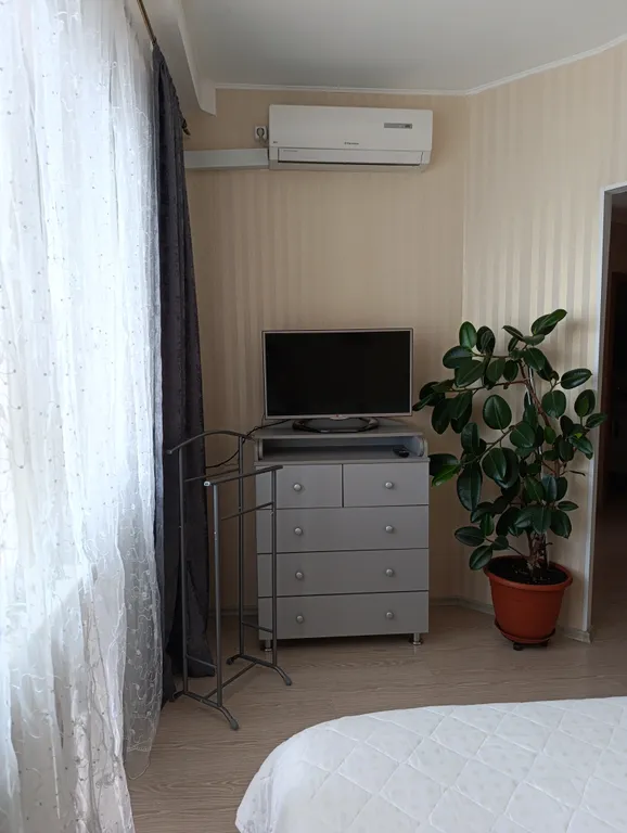 Квартира на набережной с видом на реку