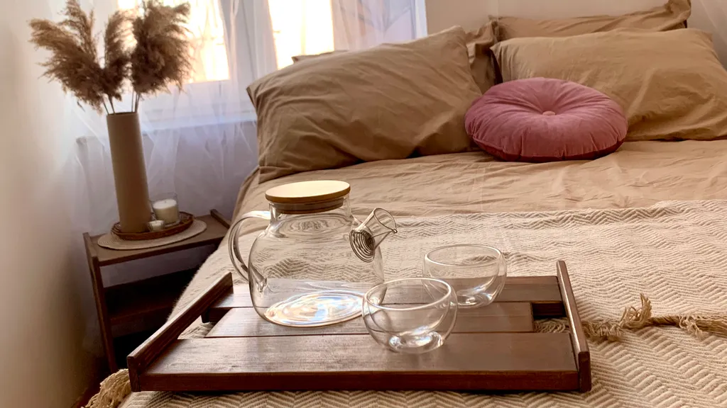 Quiet and tidy old city flat