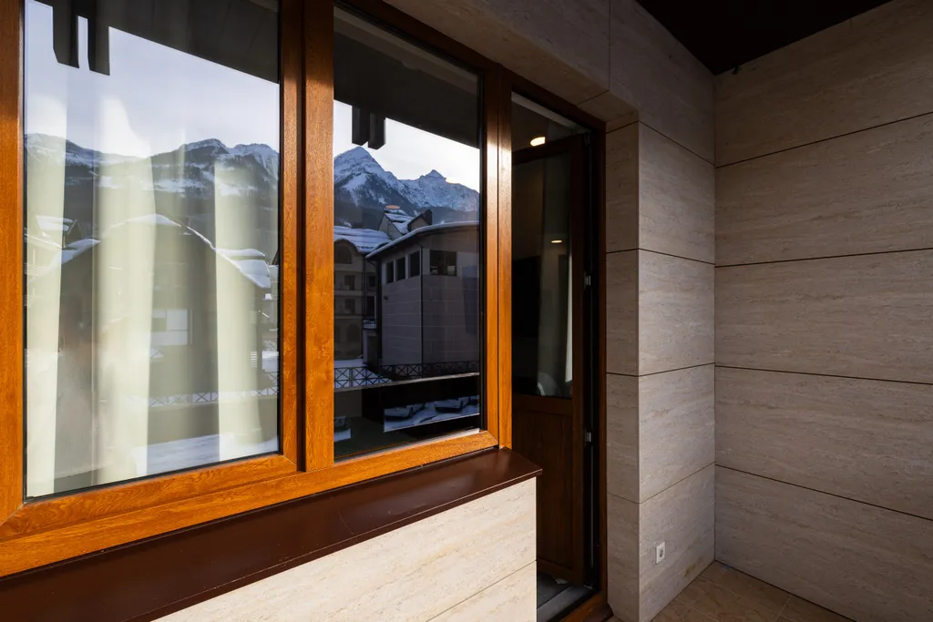 Современные дизайнерские апартаменты с потрясающим видом на горы