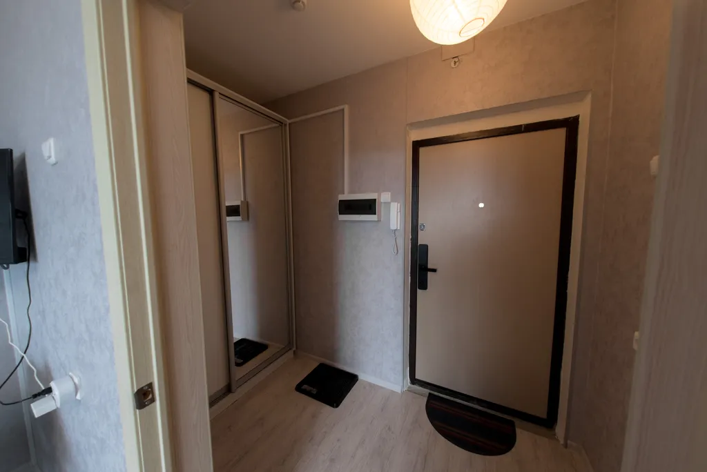 Студия у ледовой арены Трактор