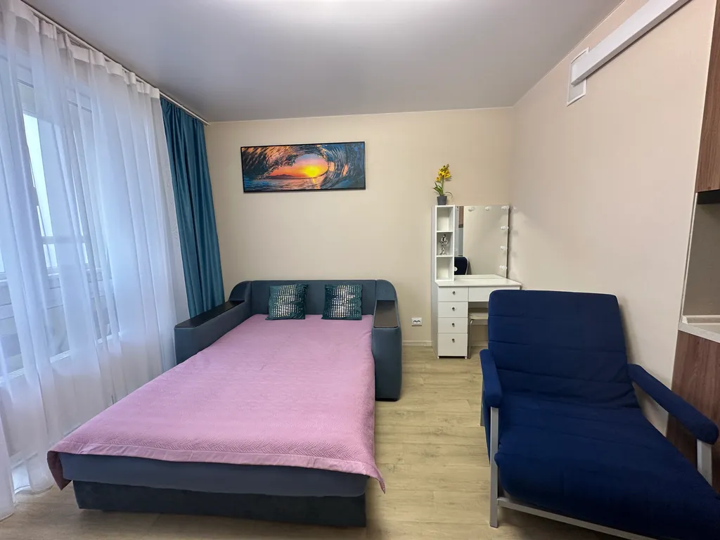 Новая квартира-студия с видом на море