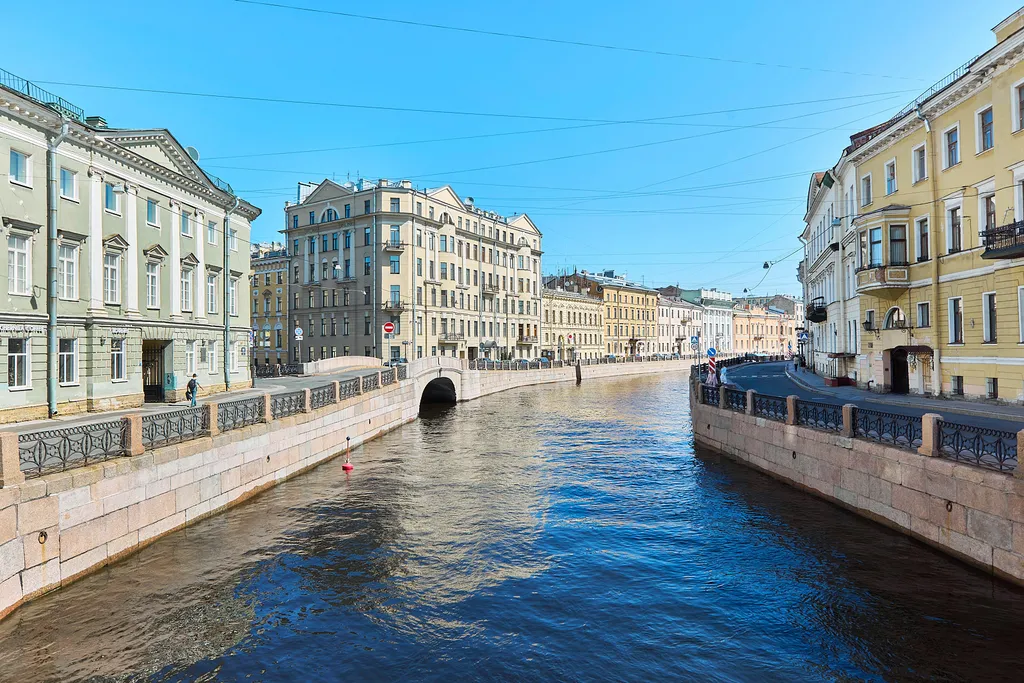 Роскошная квартира с уникальным видом на Неву