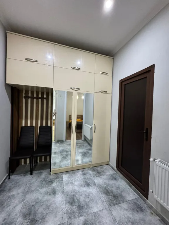 Трёхкомнатная квартира в Саакадзе тауерс