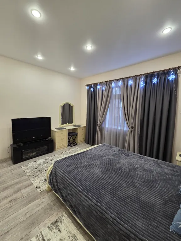 Уютная квартира с видами на Собор и набережную