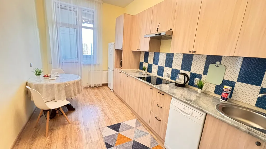 Квартира на набережной