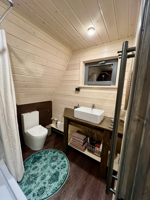 Треугольный домик Авро с баней и чаном в Чкалов Дача