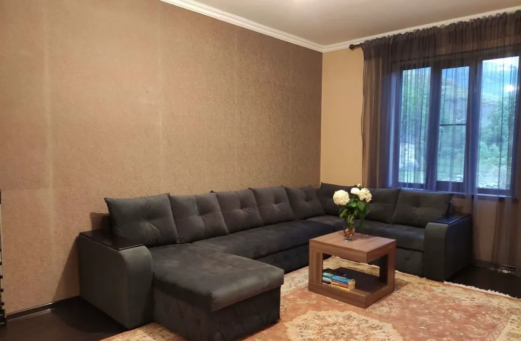 Дом с видом на горы