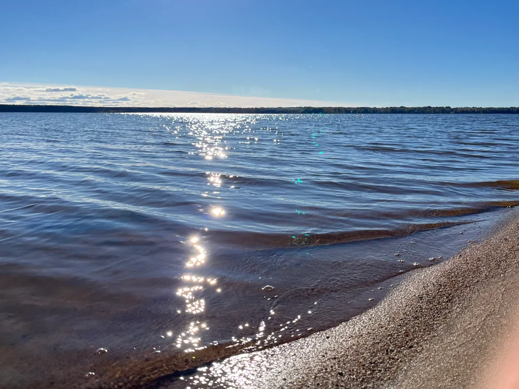 Коттедж Дизайнерский коттедж на берегу озера Волго на Селигере — Турбаза Чайка