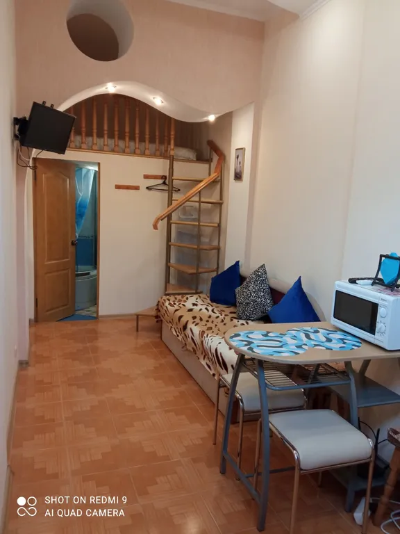 Номер на берегу моря