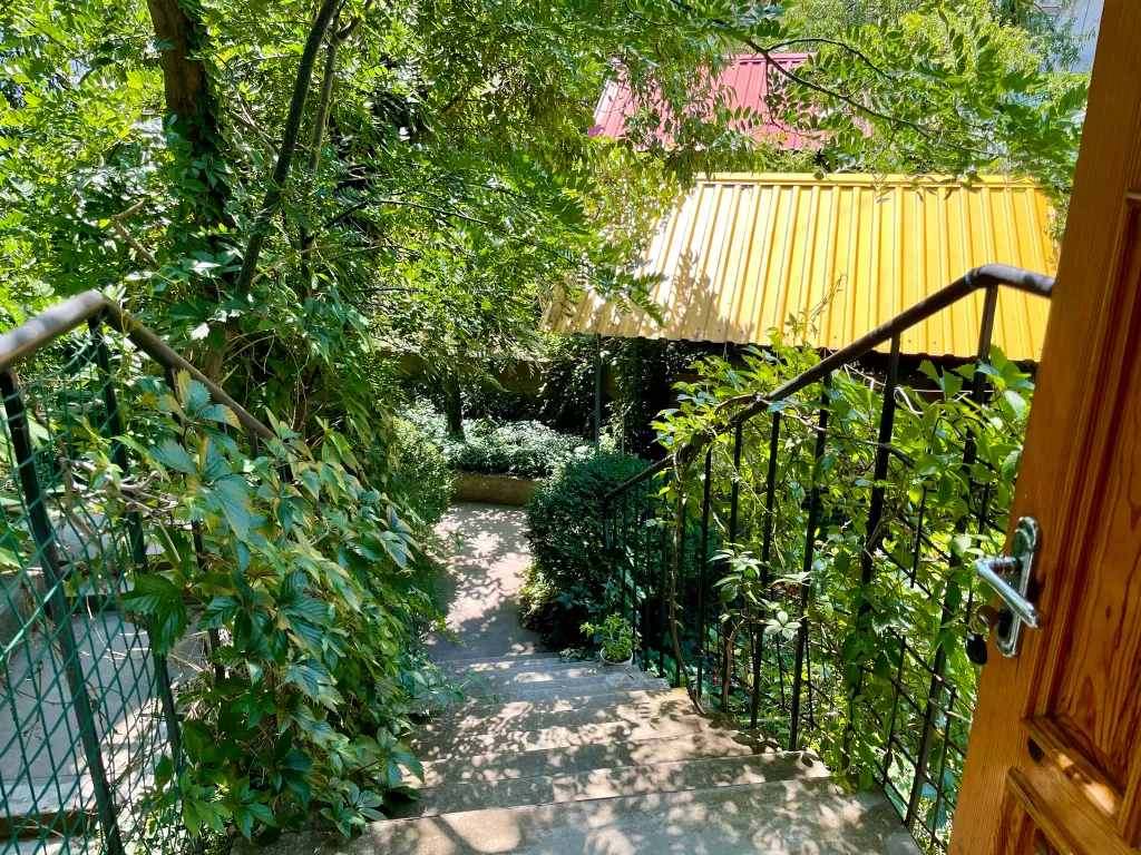 Квартира Квартира Стандарт с окнами во двор — Судак