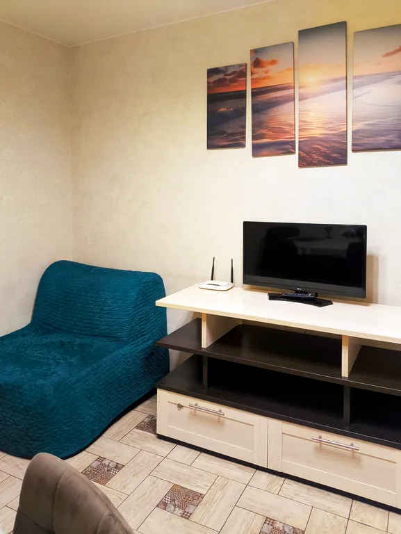 Двухкомнатная квартира с большой кухней