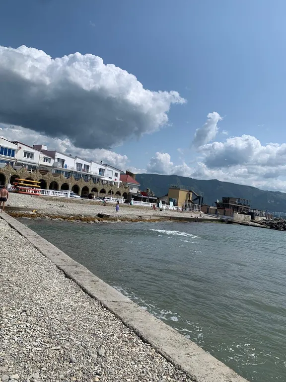 Дом на берегу моря