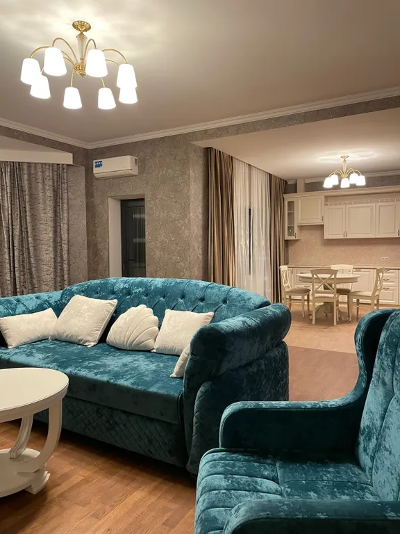 Квартира с красивым видом на парк, город, в 5 мин ходьбы до парка