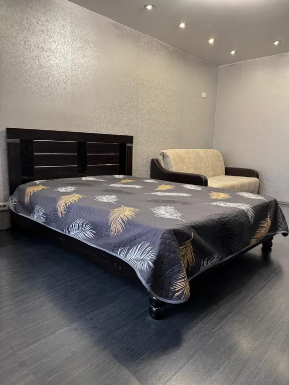 Квартира в центре города, напротив ЖД вокзала, рядом Цирк