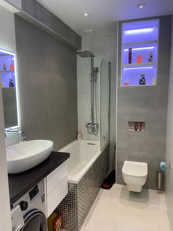 Rose Town возле Сити Молла