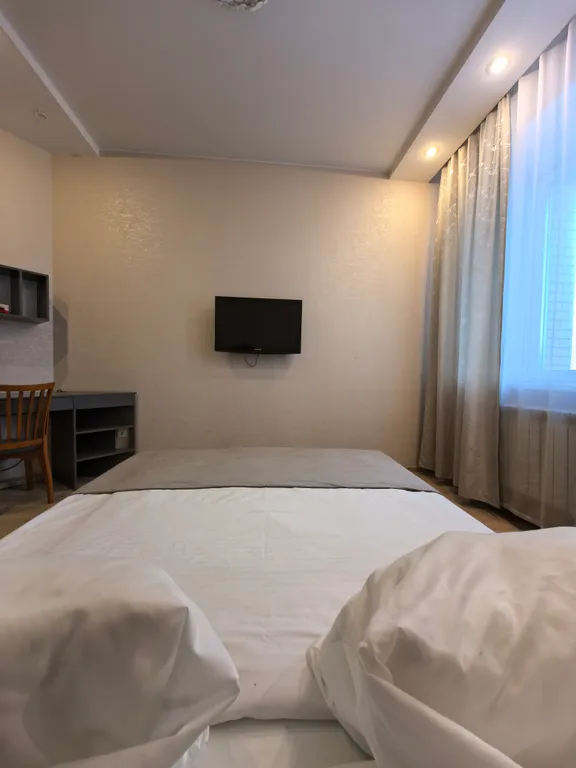 Евродвушка на набережной с видом на Собор для четверых