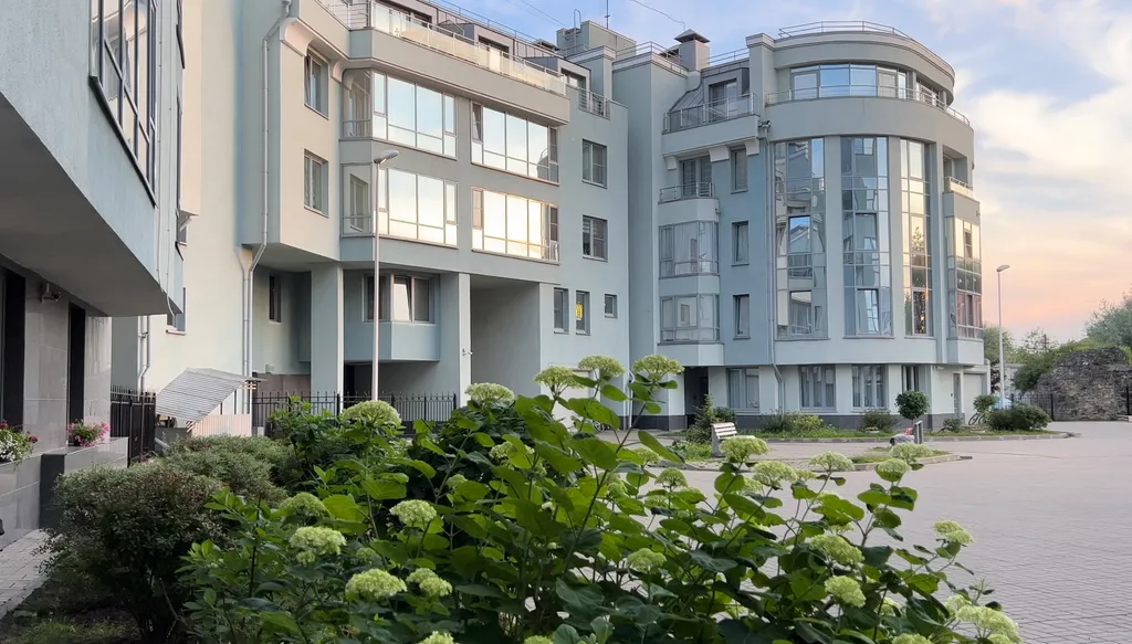 Квартира Комфортабельная квартира на мансарде с видовой террасой — Пушкин