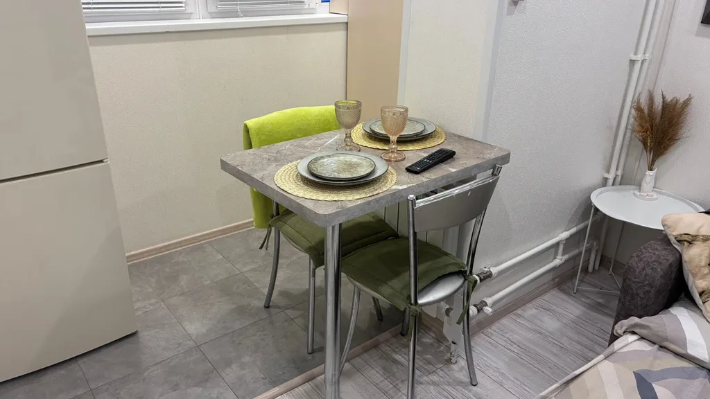 Уютная студия у парка молодежный с видом на реку