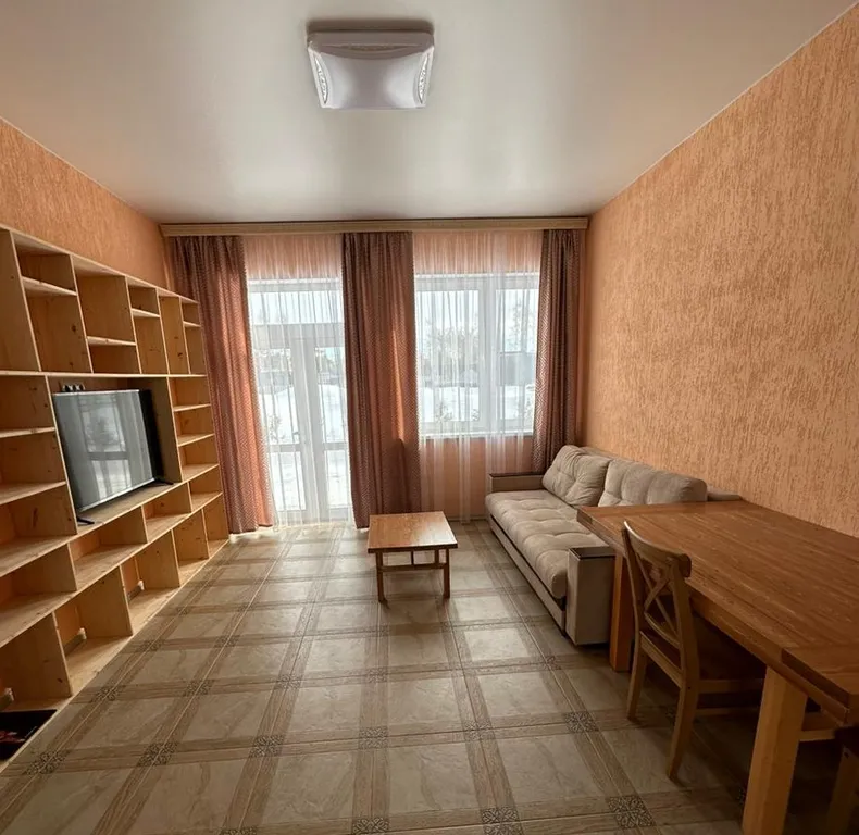 8-комнатный Дом