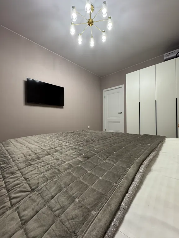 Современная, уютная квартира у парка, с прекрасным видом на море