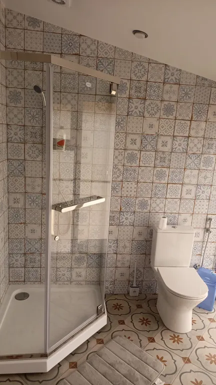 Апартамент 6