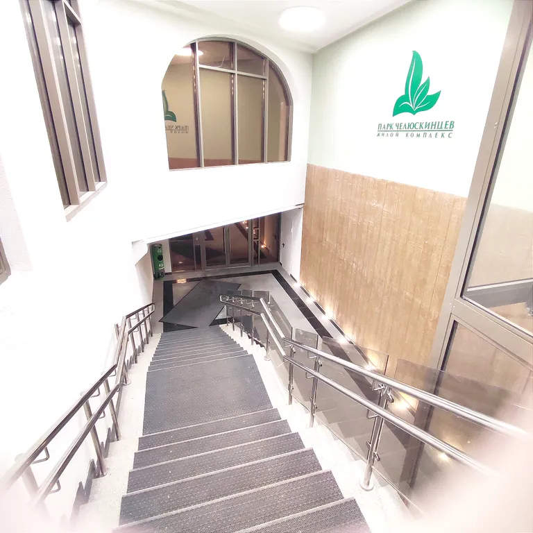 Изысканный апартамент с видом на парк Челюскинцев