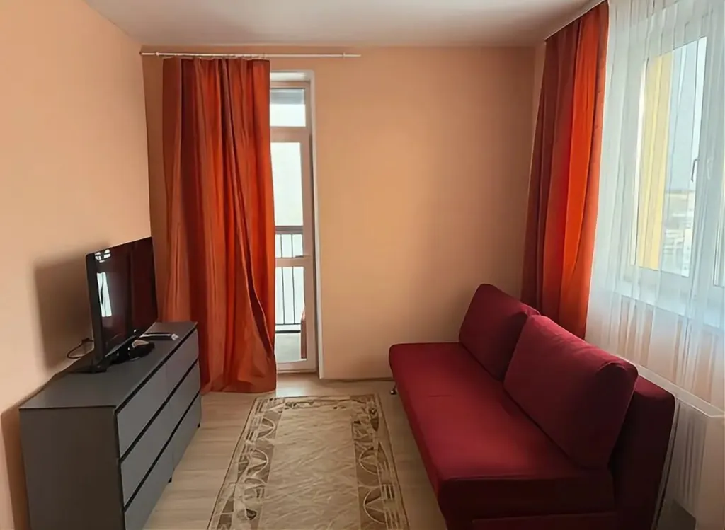 Теплая и светлая квартира