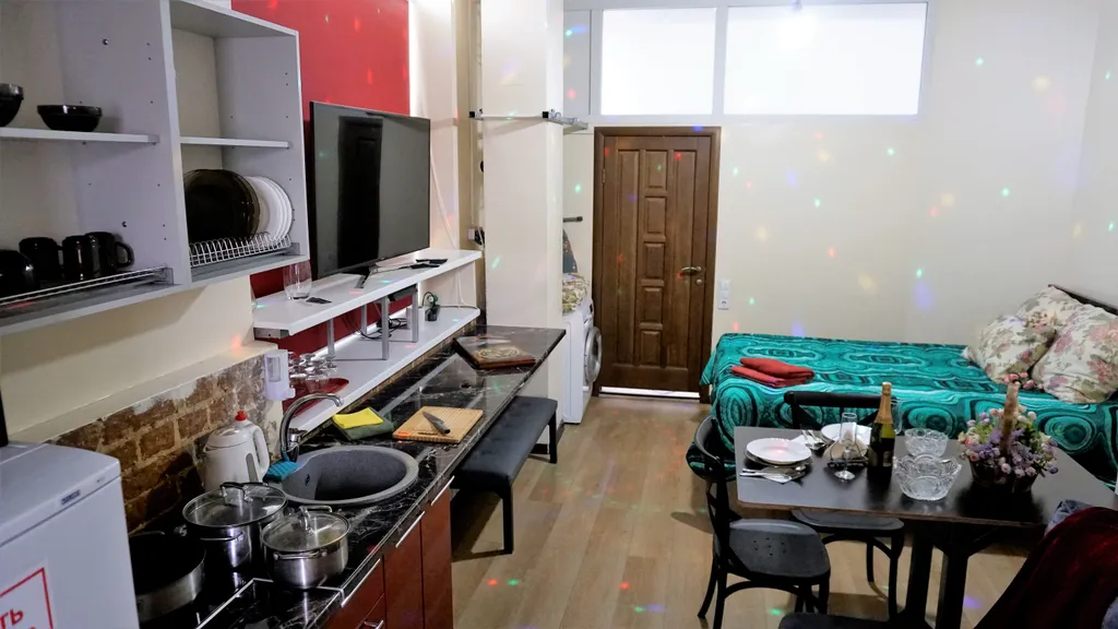 Квартира студия на первом этаже — аренда посуточно в Астрахань