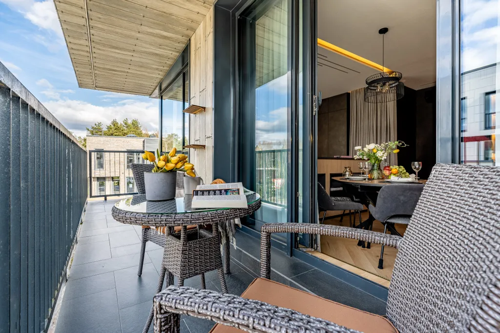 Охта Сьют 11 премиум класса с большим балконом