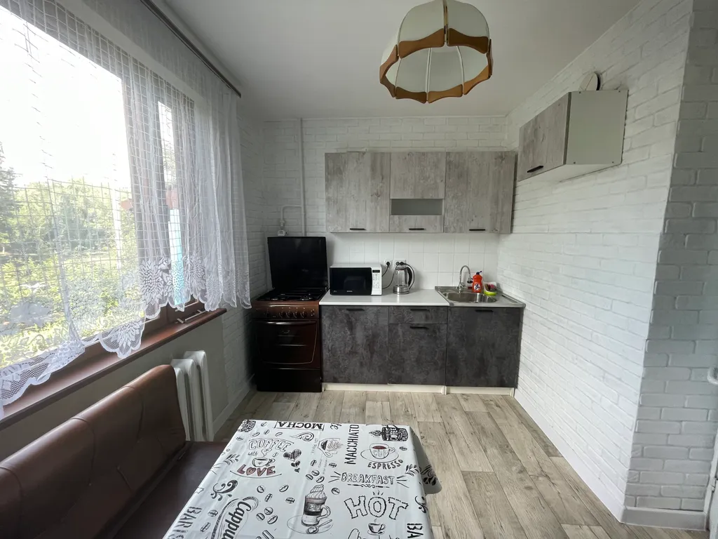 Просторная уютная трёхкомнатная квартира — аренда посуточно в Богучар