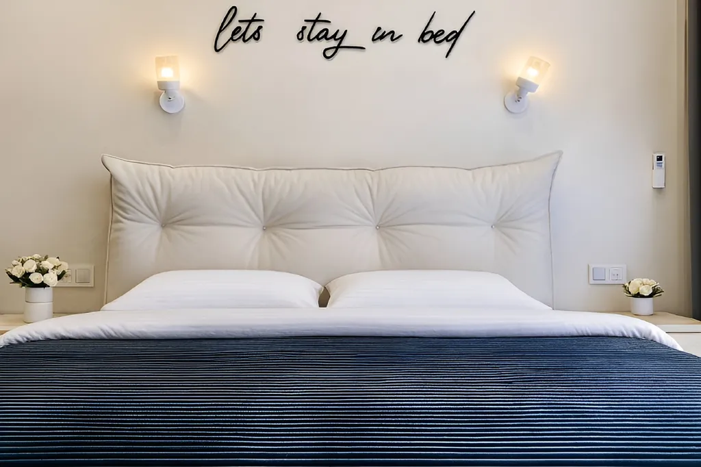 Светлая студия с бассейном на территории