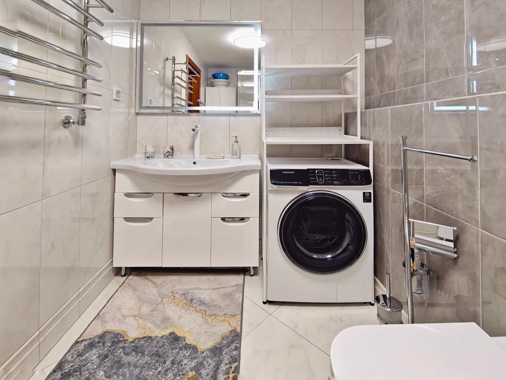 Видовая квартира-студия в Золотой Бухте