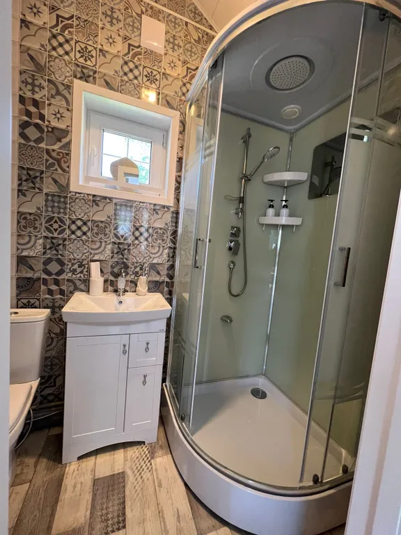 Красный домик