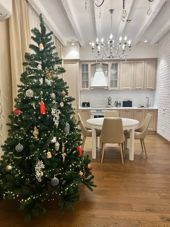 Дизайнерские апартаменты с террасой и бассейном