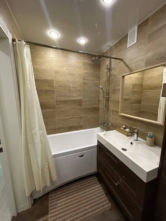 Уютная квартира в новом районе — аренда посуточно в Борисовичи