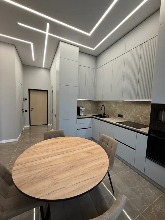 Эксклюзивная квартира возле моста Влюбленных